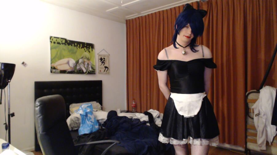 Sissy Kitty Maid