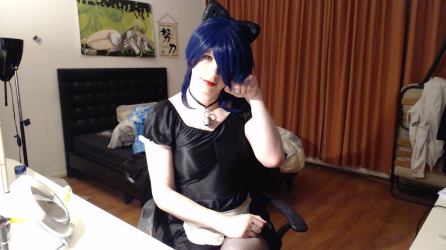 Sissy Kitty Maid