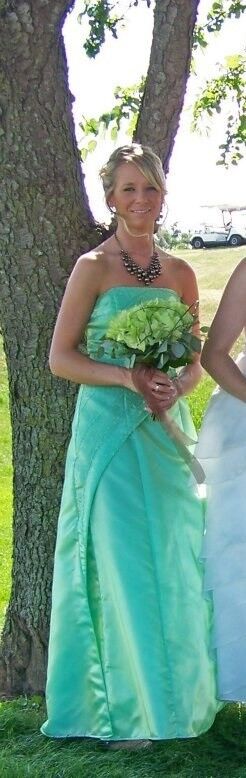 Tiffany (bridesmaid dress)