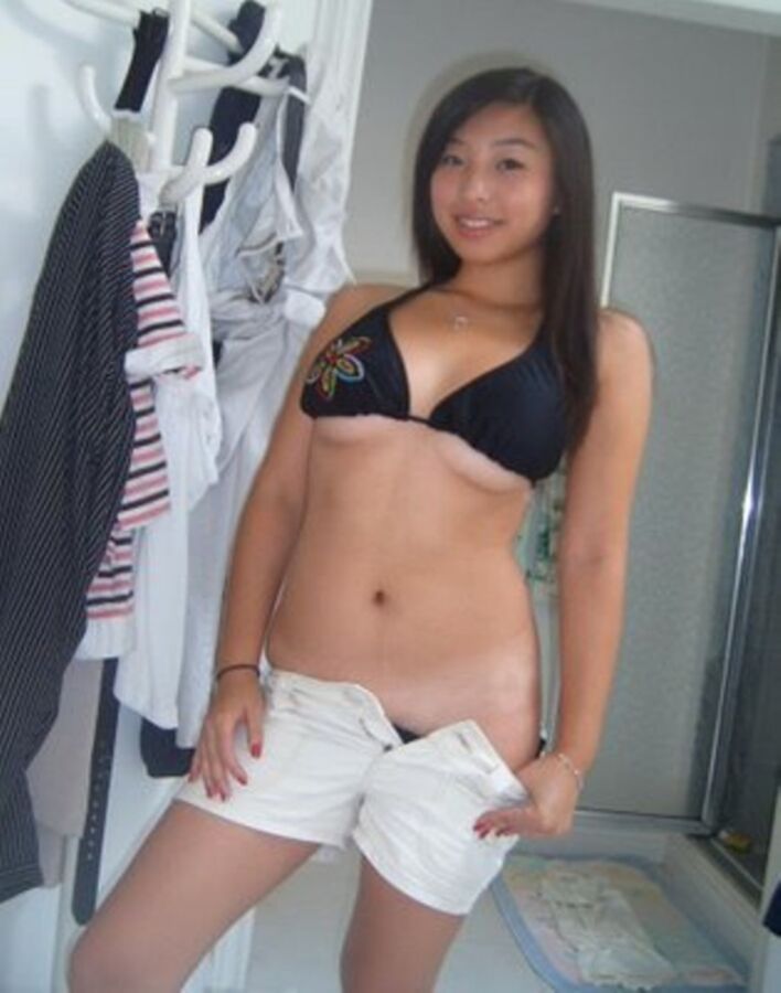 Sexy junge asiatische Freundin