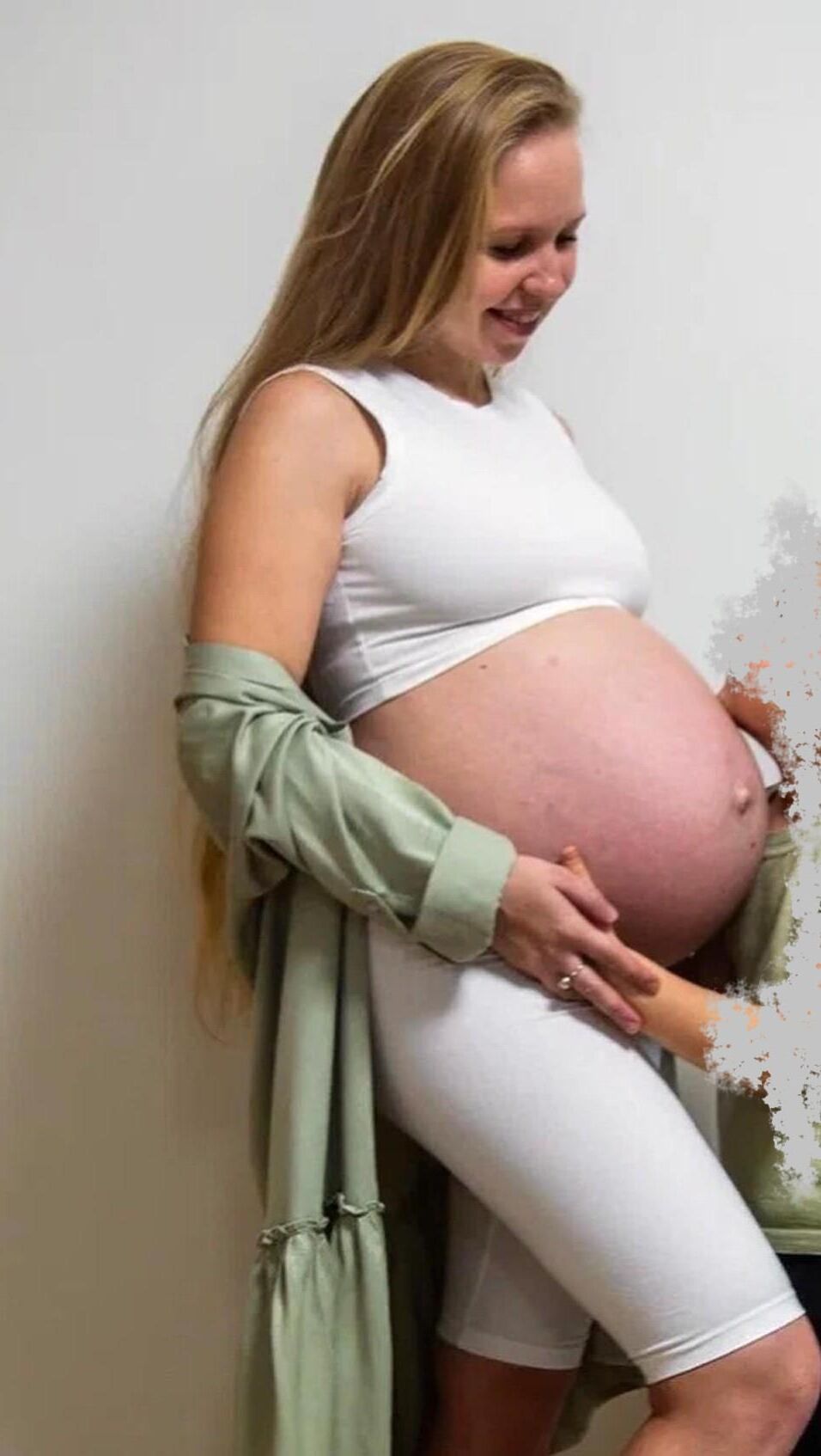 la jolie jeune maman Elinka enceinte