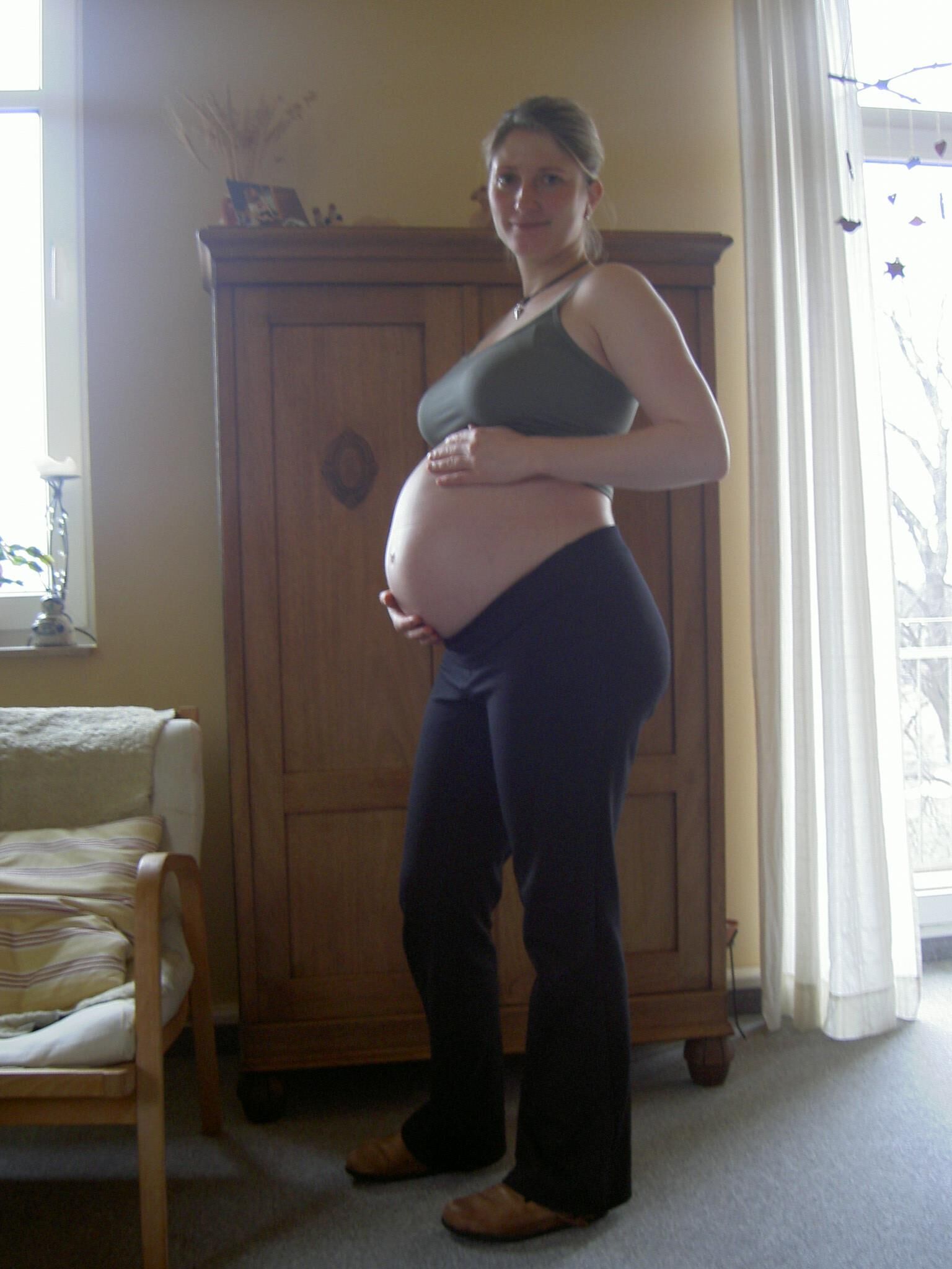 Pregnant amateur wife