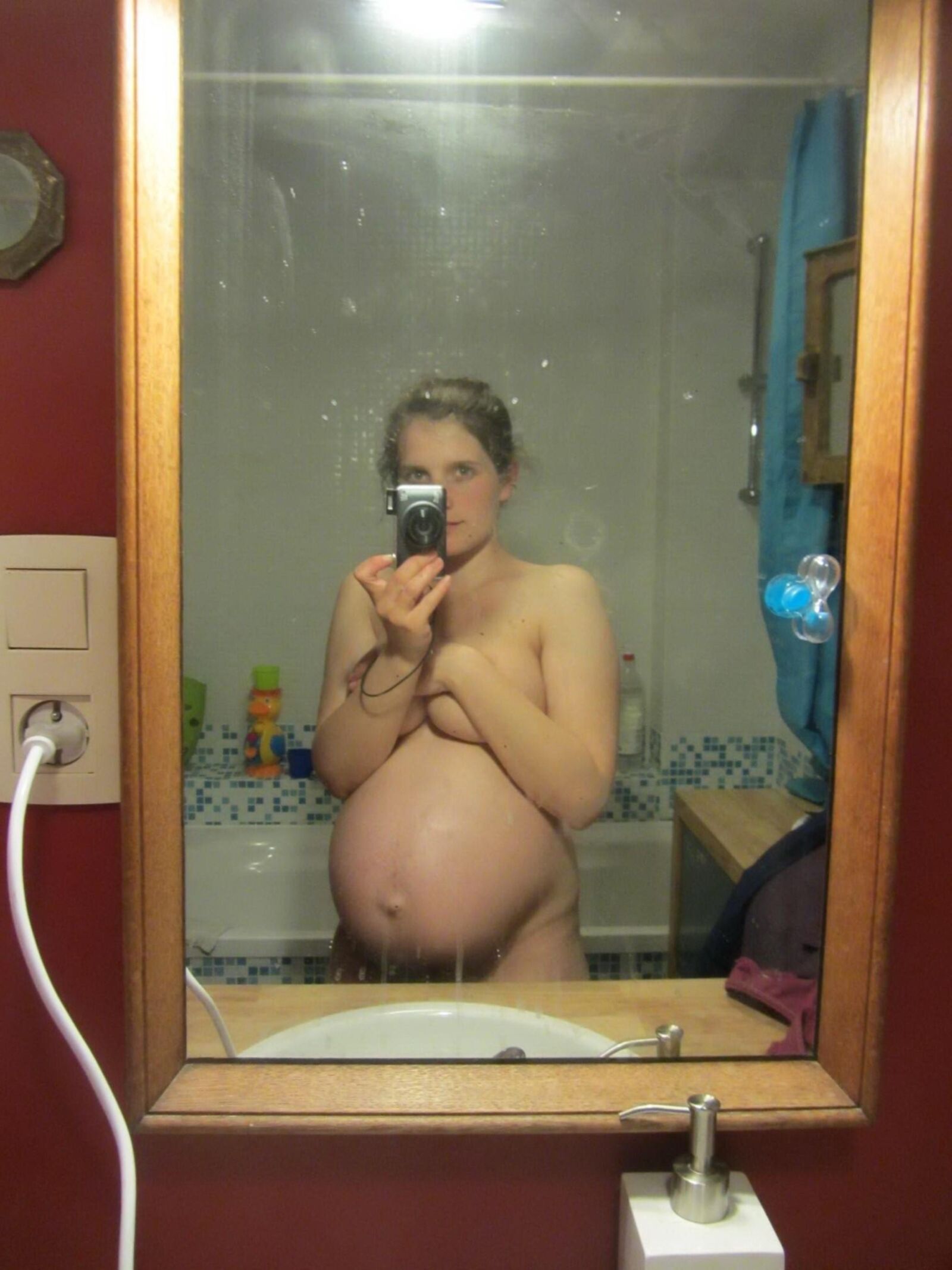 Pregnant Selfies