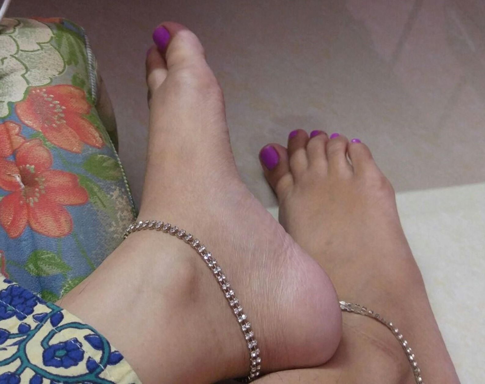 Beautiful Yummy Sexy Feet