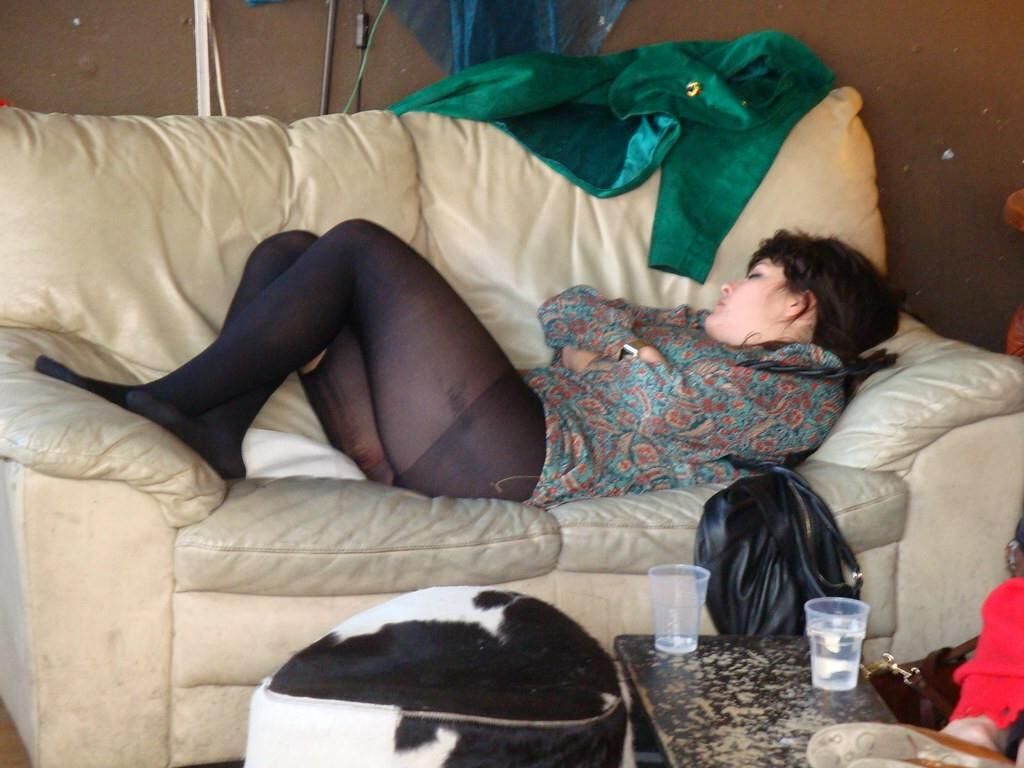 sleeping amateur pantyhose