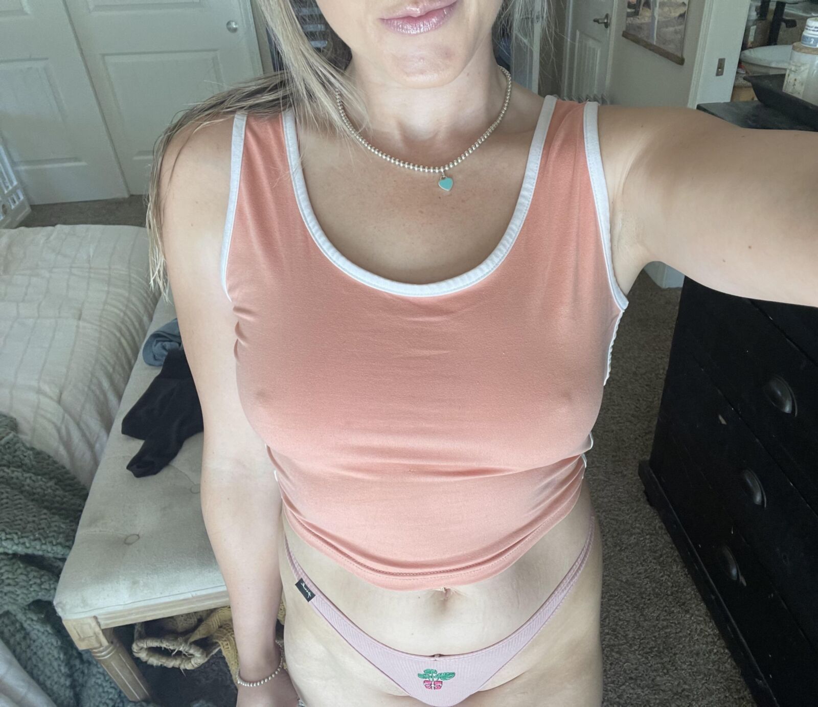 Blonde swinger MILF (no face)