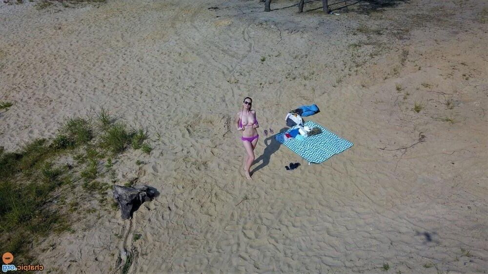 Peluda Nadia Beach Babe Arena y Agua