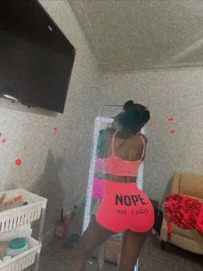 NYC Sex Workers Ebony Ass/Breast Implants