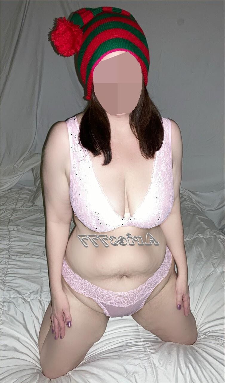 Minha esposa amadora gostosa e sexy de Natal caseiro