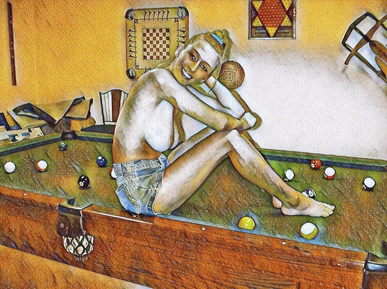 Люблю обнаженных девушек в Pooltable