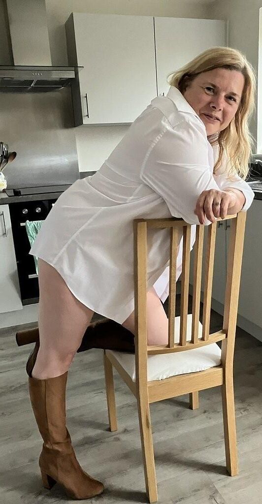 UK Milf Eve