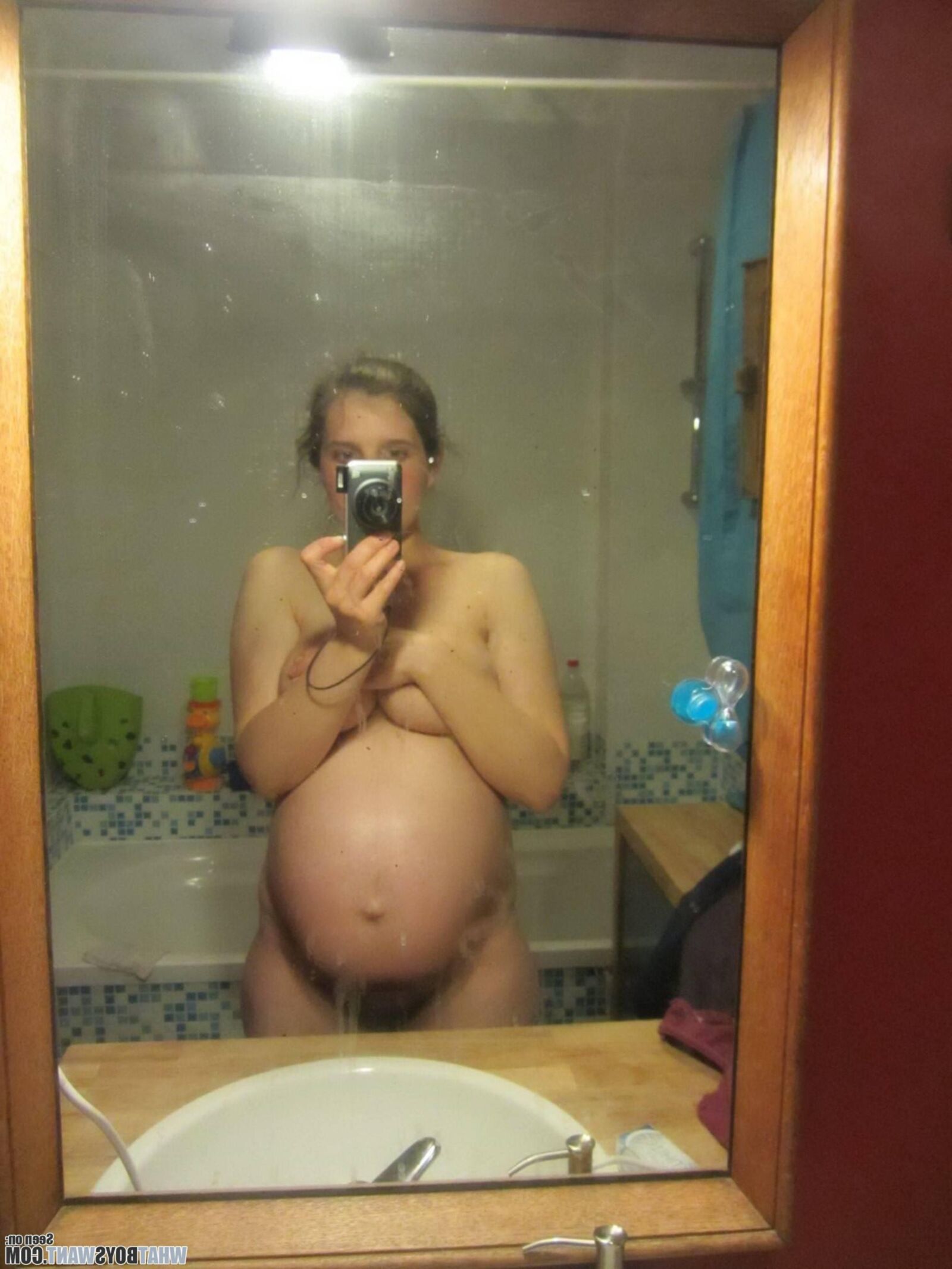 Preggers selfies 