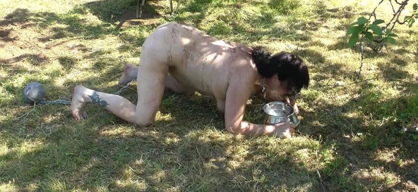 naked slave woman plowing the field 