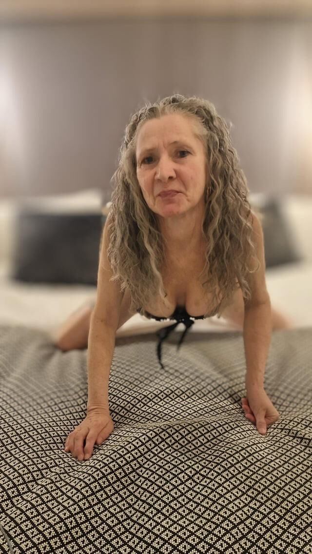 Sexy Kimmy Granny from SE London