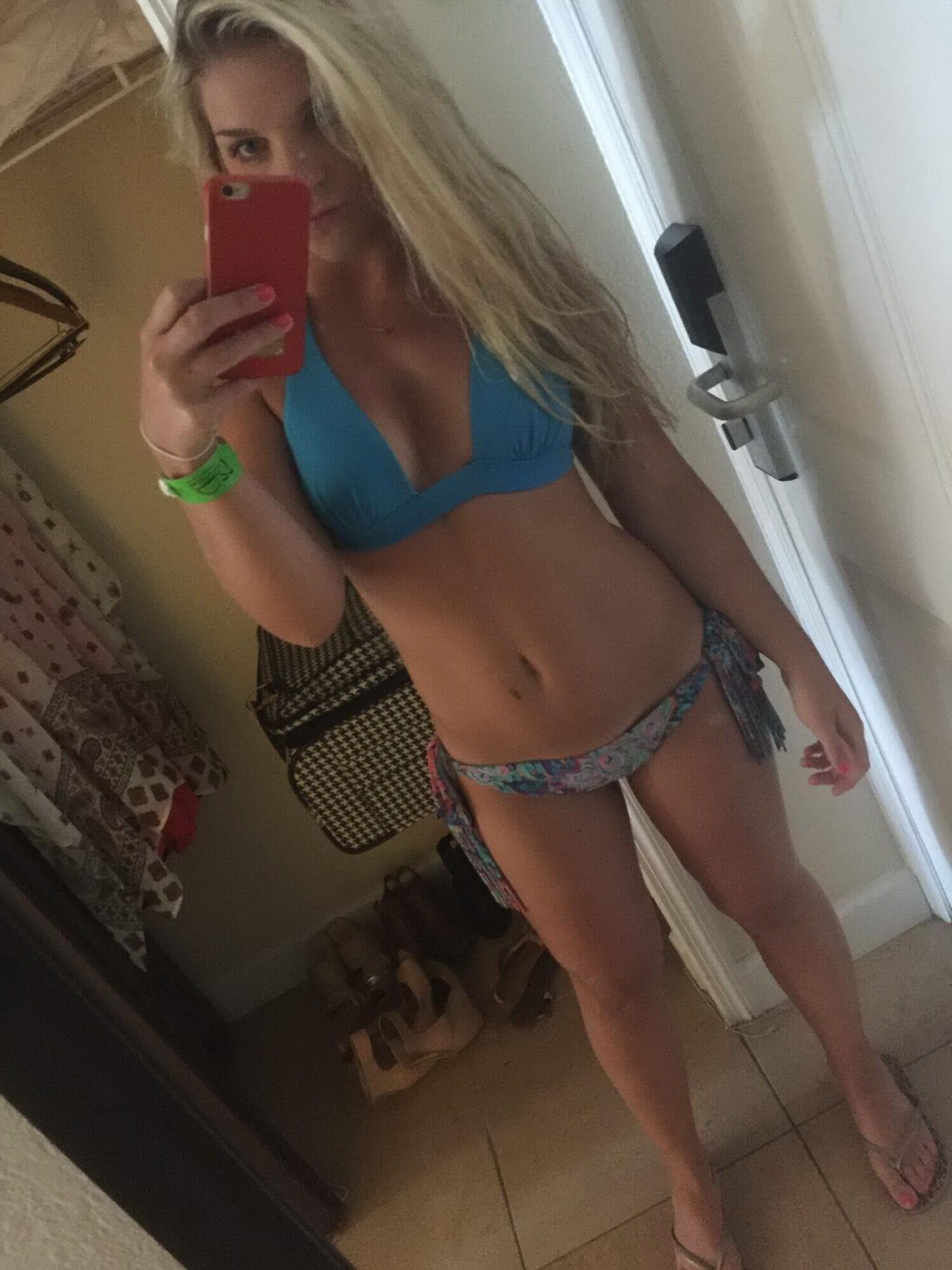 Blonde college girlfriend from Pennsylvania