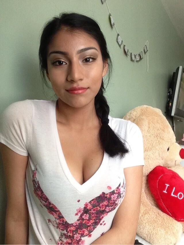 Hot Mexican Chica