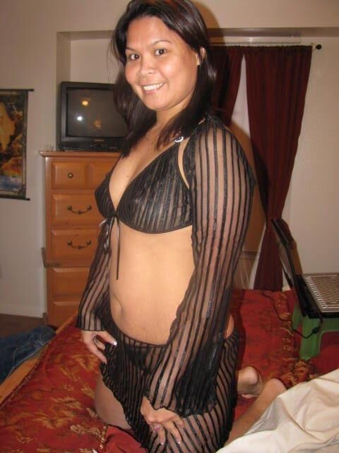 PINAY MILF JOY