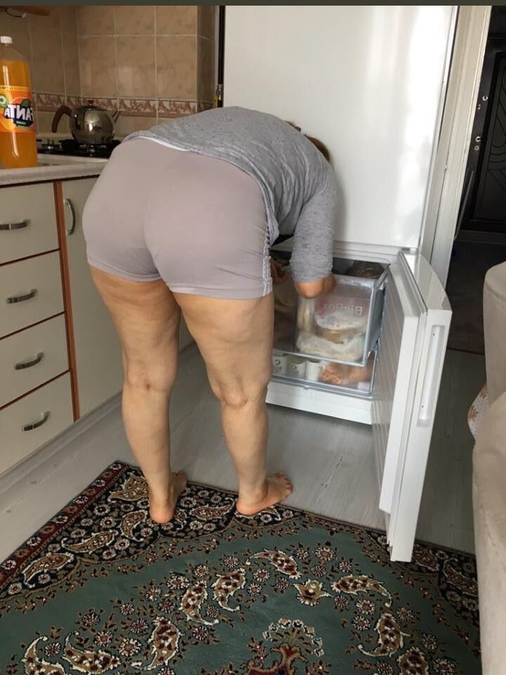 お母さん近親相姦