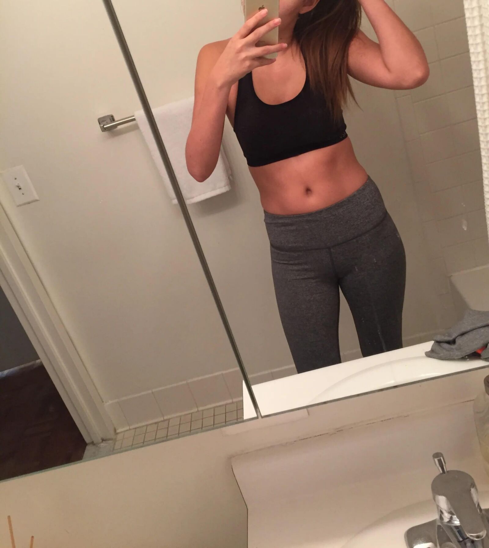 ...... ,,,, ...... Hot Big Tits selfies amateurs .............