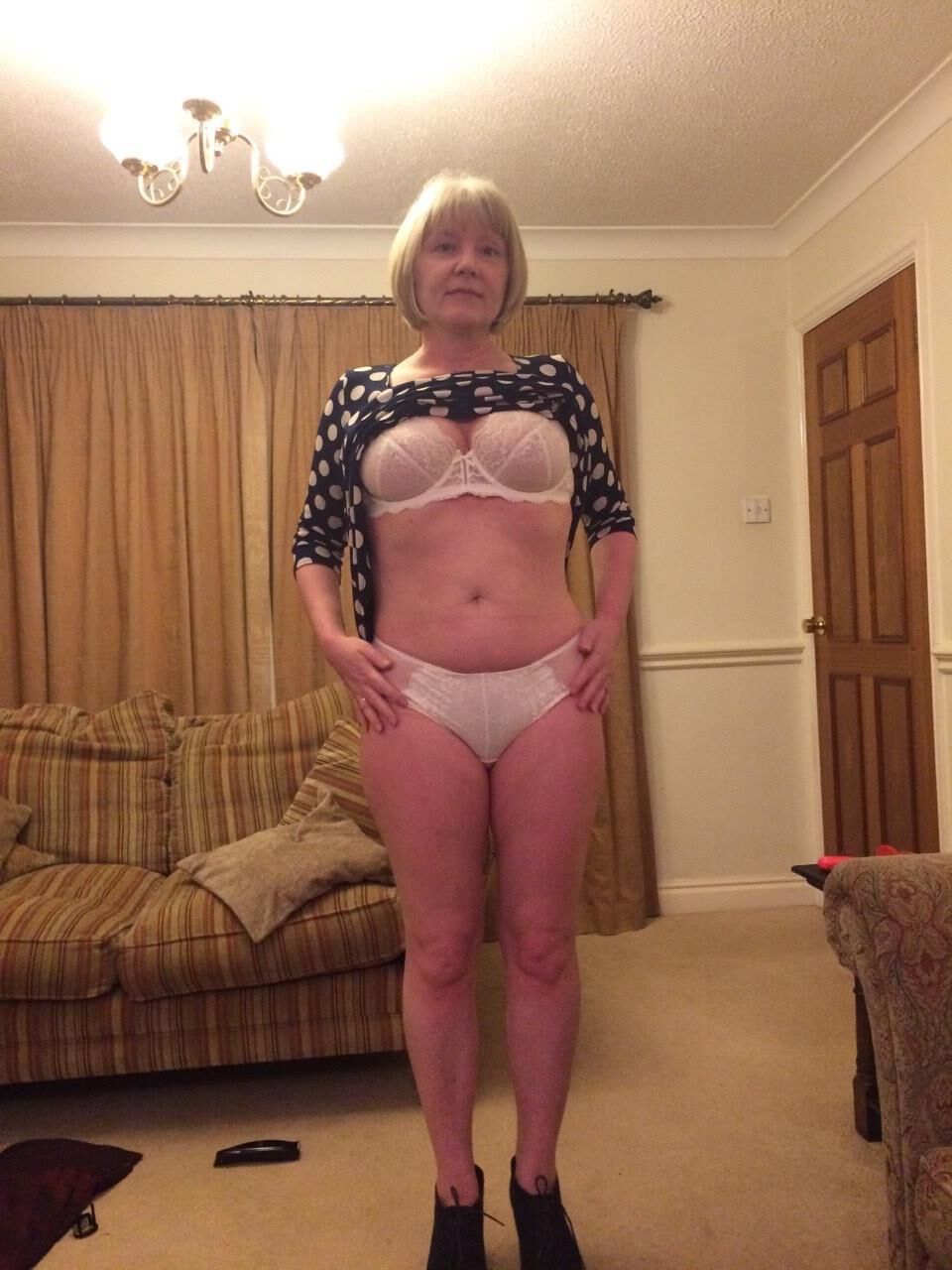Sexy Louise von Staffordshire UK Krankenschwester