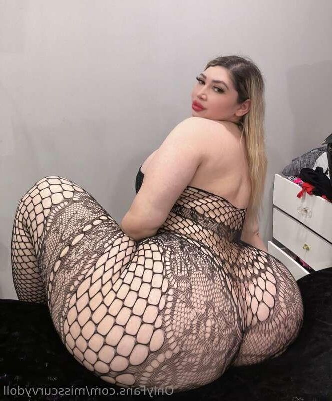 Giant Pawg misscurvydoll