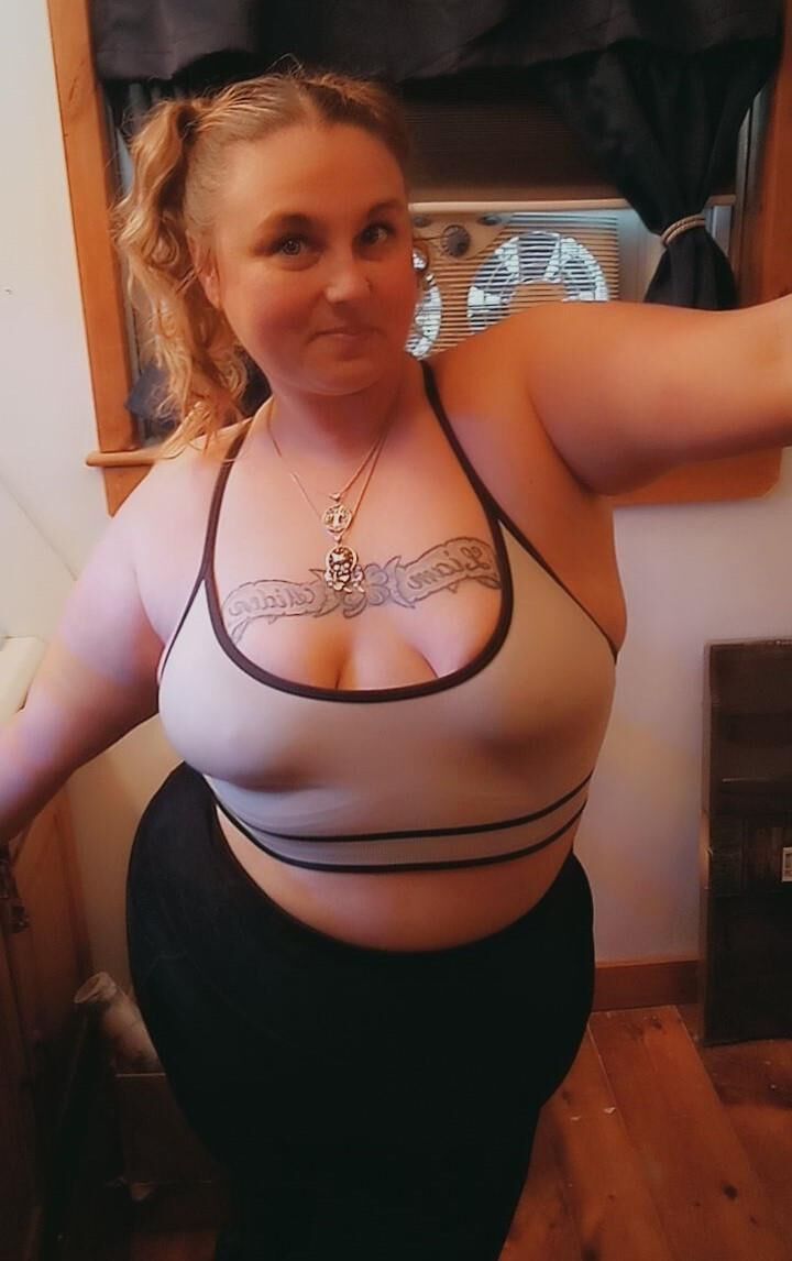 Ta femme, ma sale petite salope
