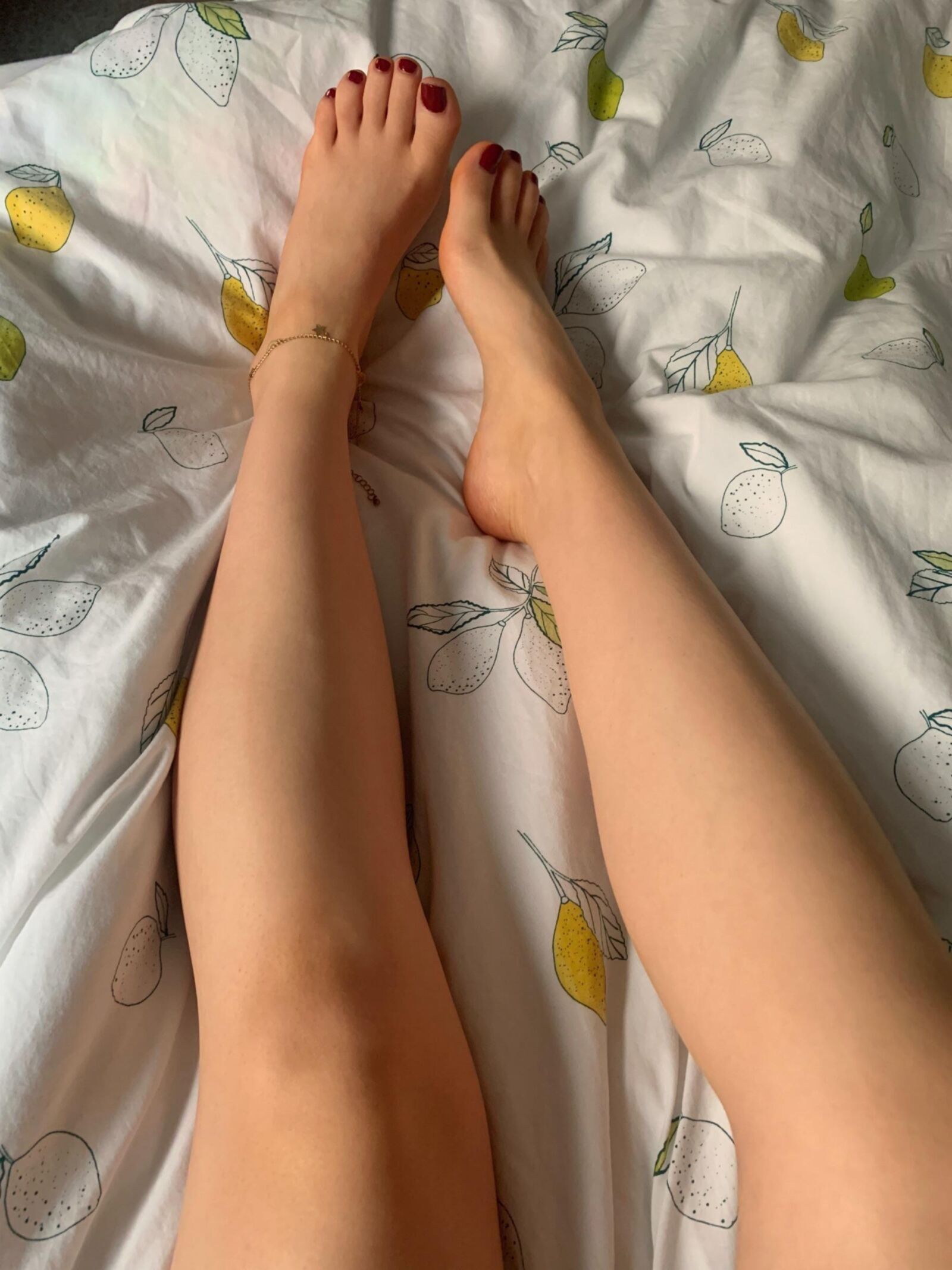 Sexy Feet and Anklets