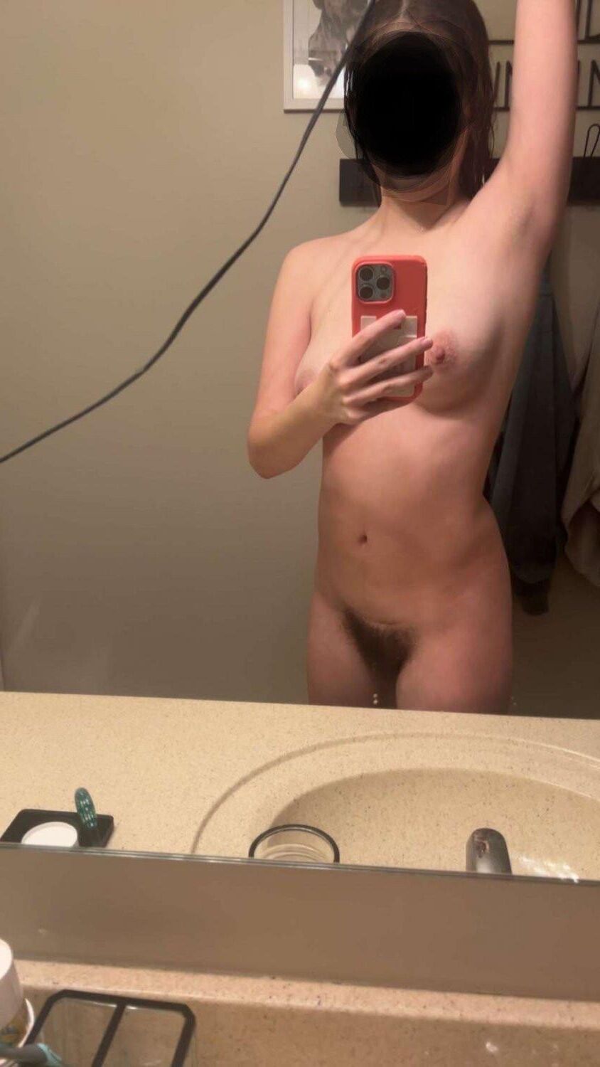 Maddie L Hot Hairy Webslut