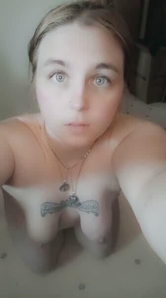 Ta femme, ma sale petite salope