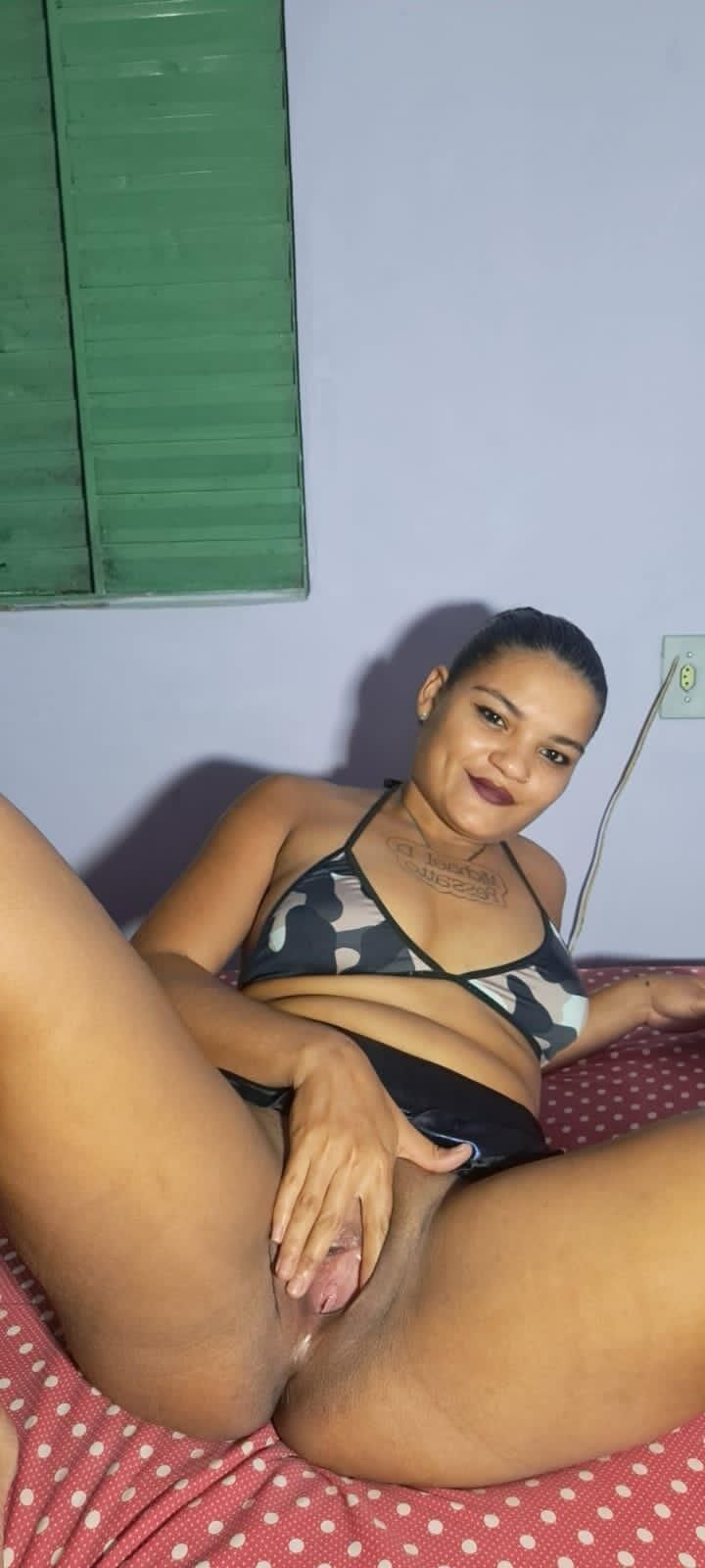 エステルティグレサブラジルのアマチュアポルノ女優