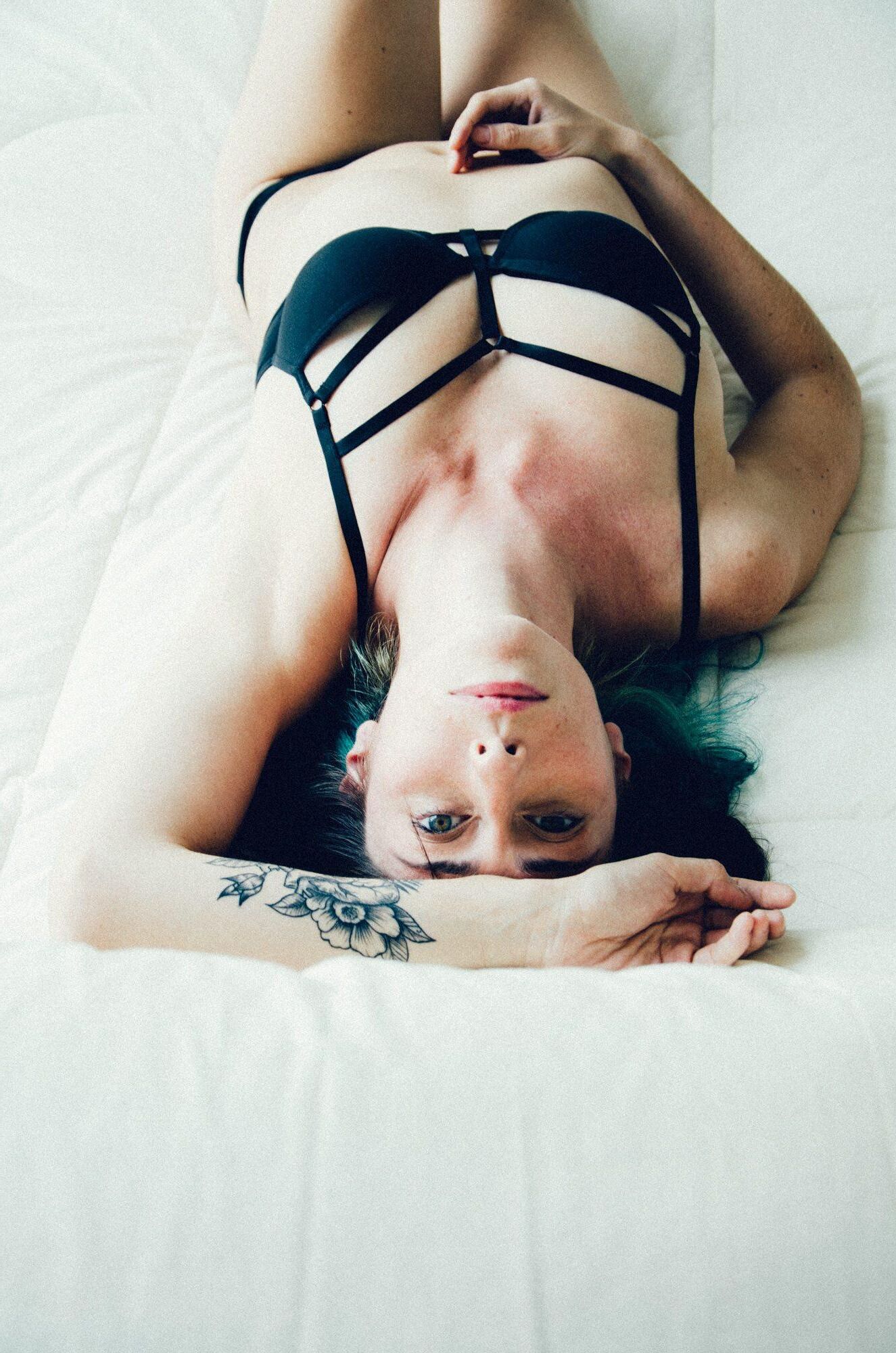Mat Boudoir Figurative Freestyle
