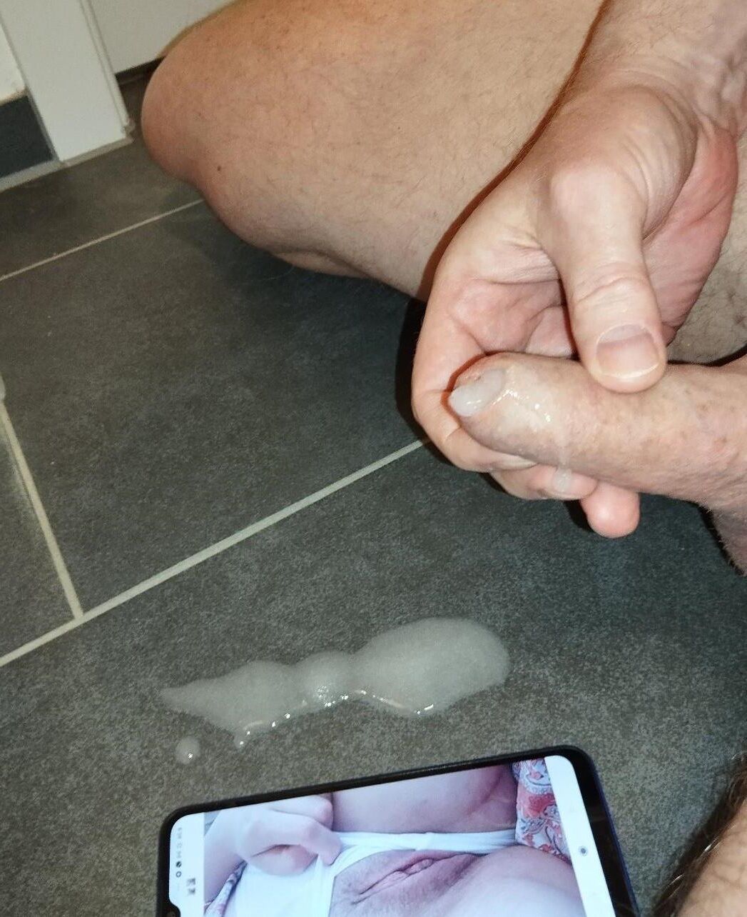 Schwanz und Spermatribut für QueenLouLou nr. 