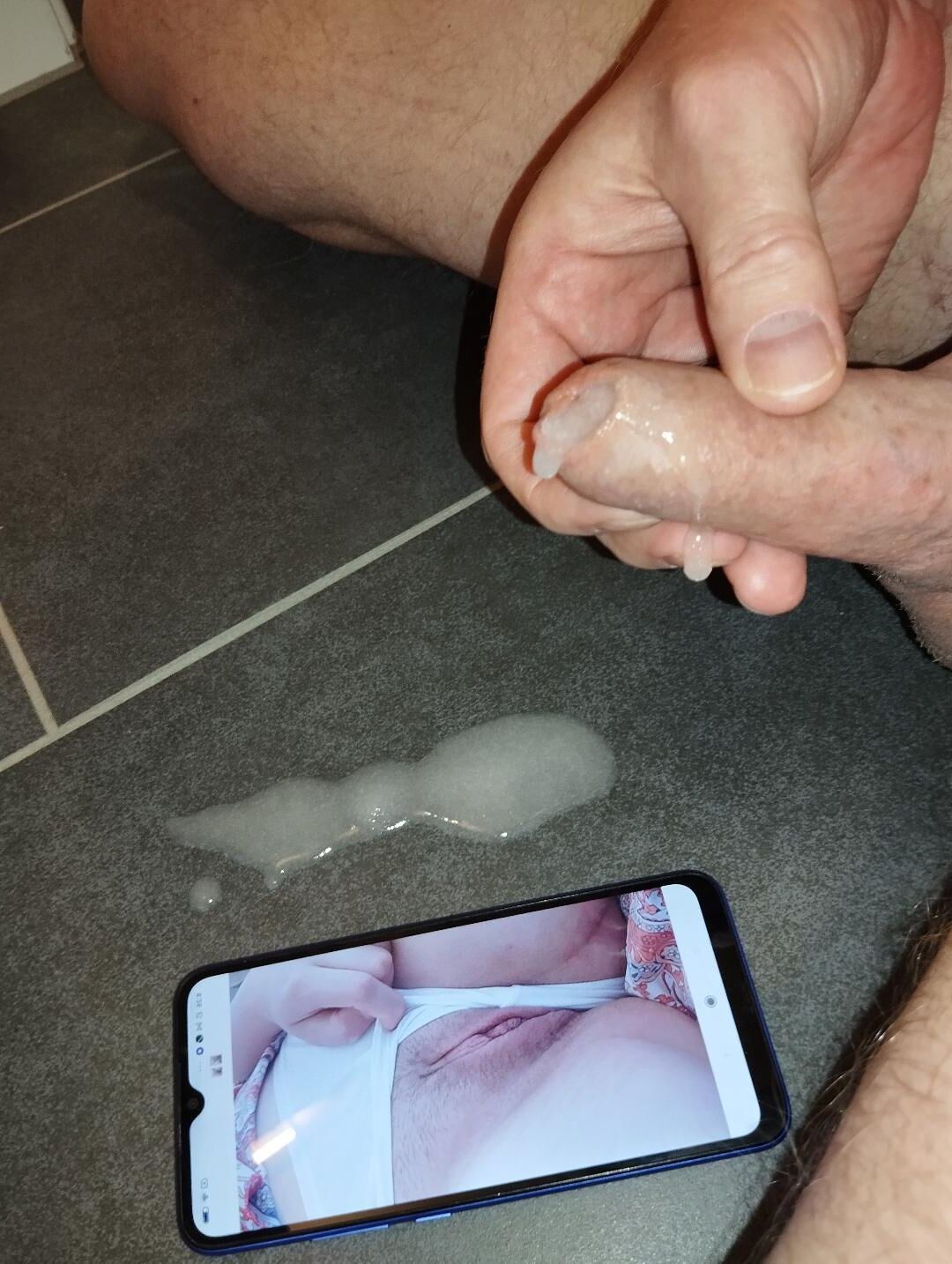 Schwanz und Spermatribut für QueenLouLou nr. 