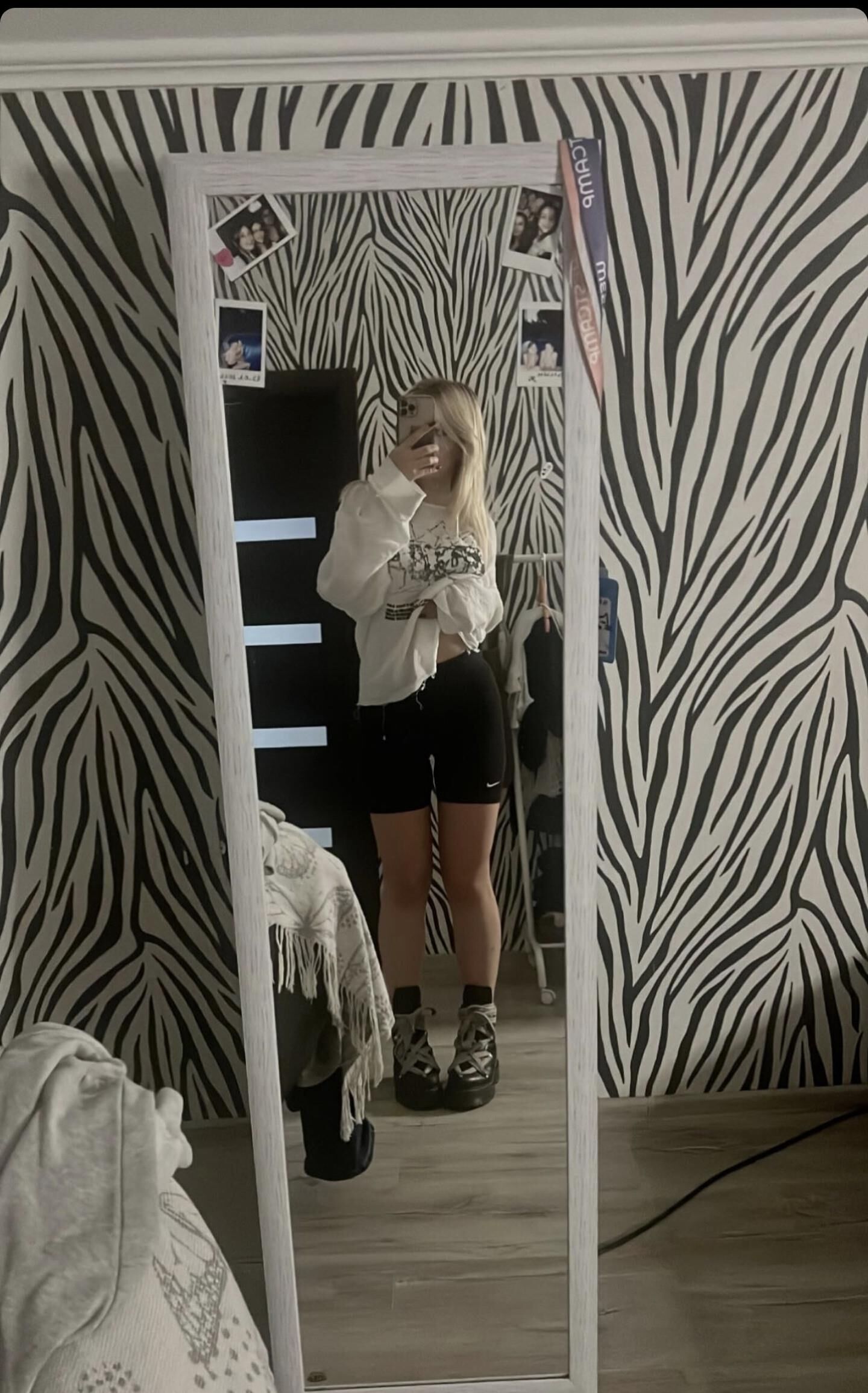 Dasha | horny young blonde looks for dick