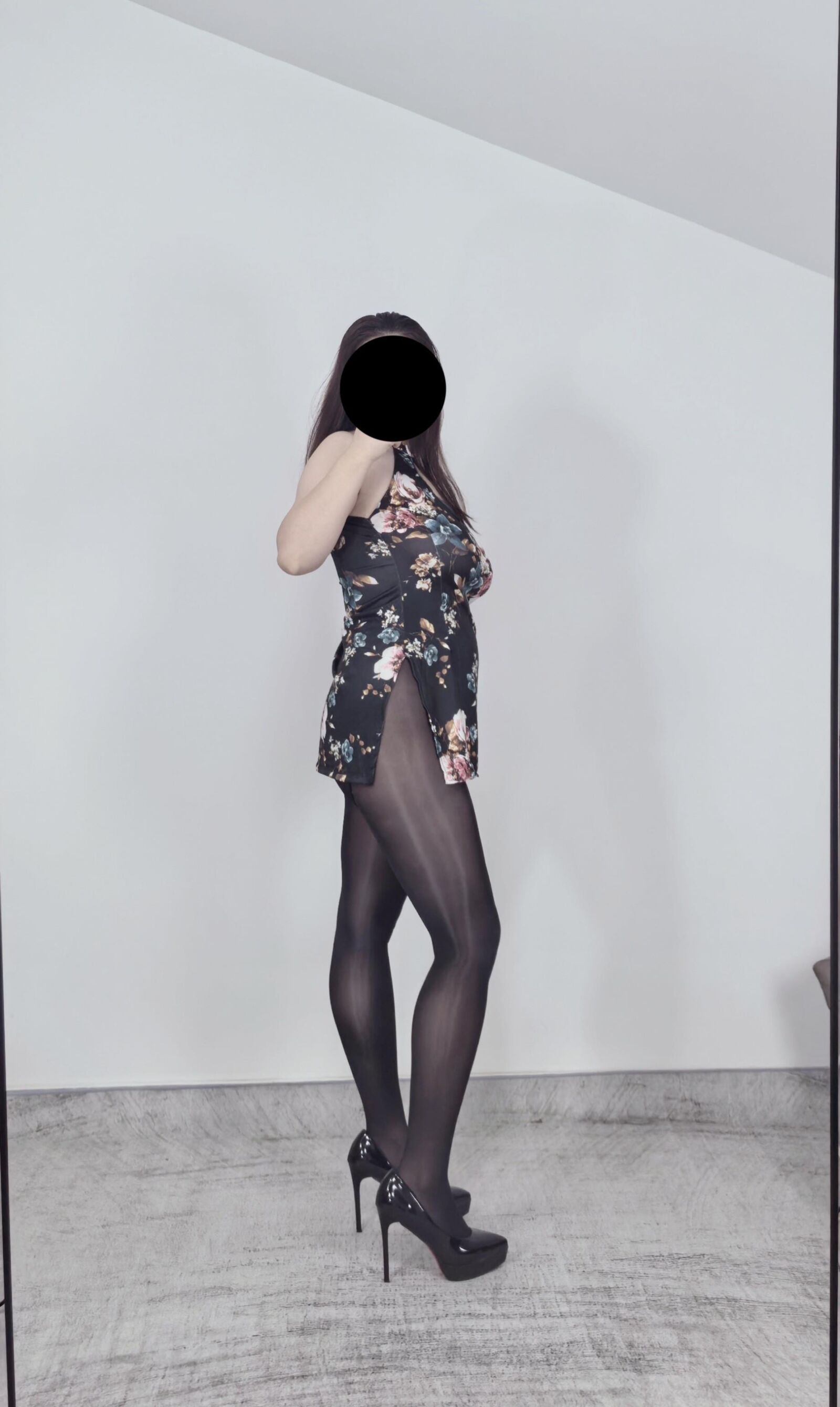 Selfie of my obedient wife 