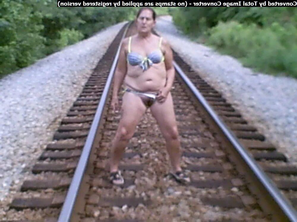 Slutty Hotwife Desiree B from VA '' From Milf to Gilf ''