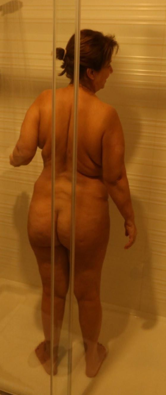 Hips,curvy, plumpy 