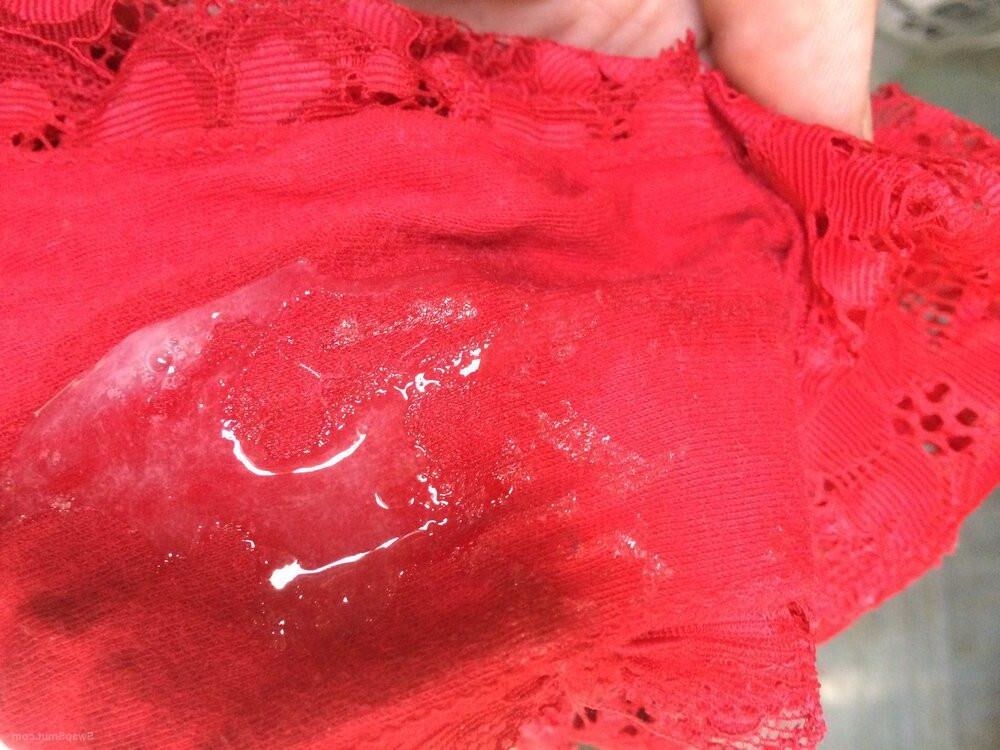 Gordio gastero lou del Reino Unido Gran intestino sexy y coño gordo en ella