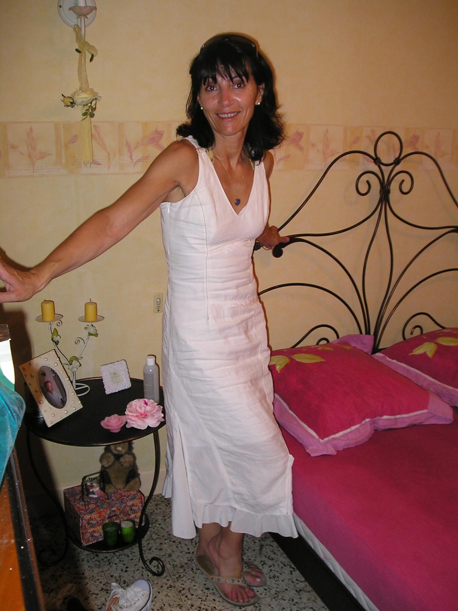 FRENCH MILF