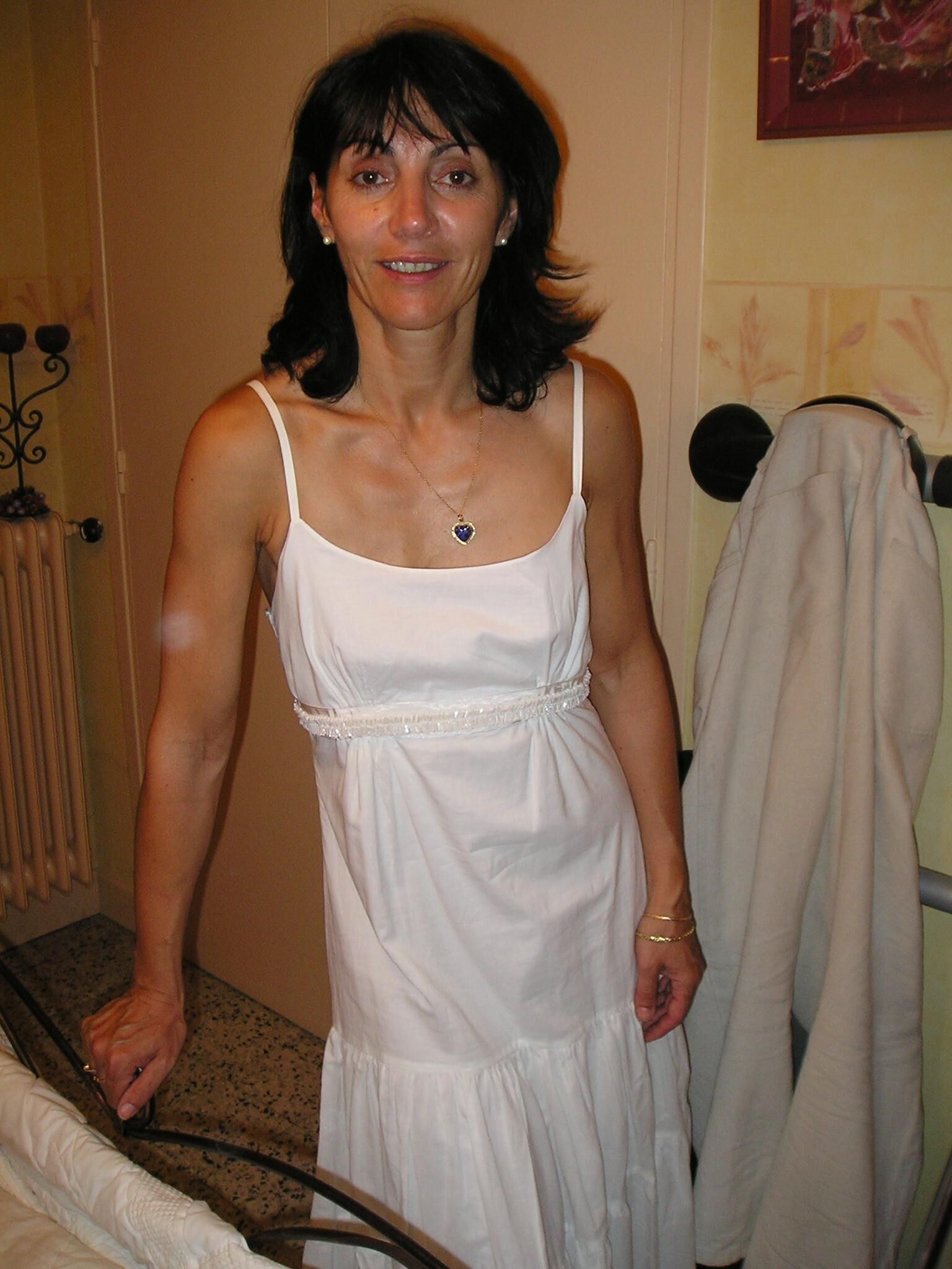 FRENCH MILF