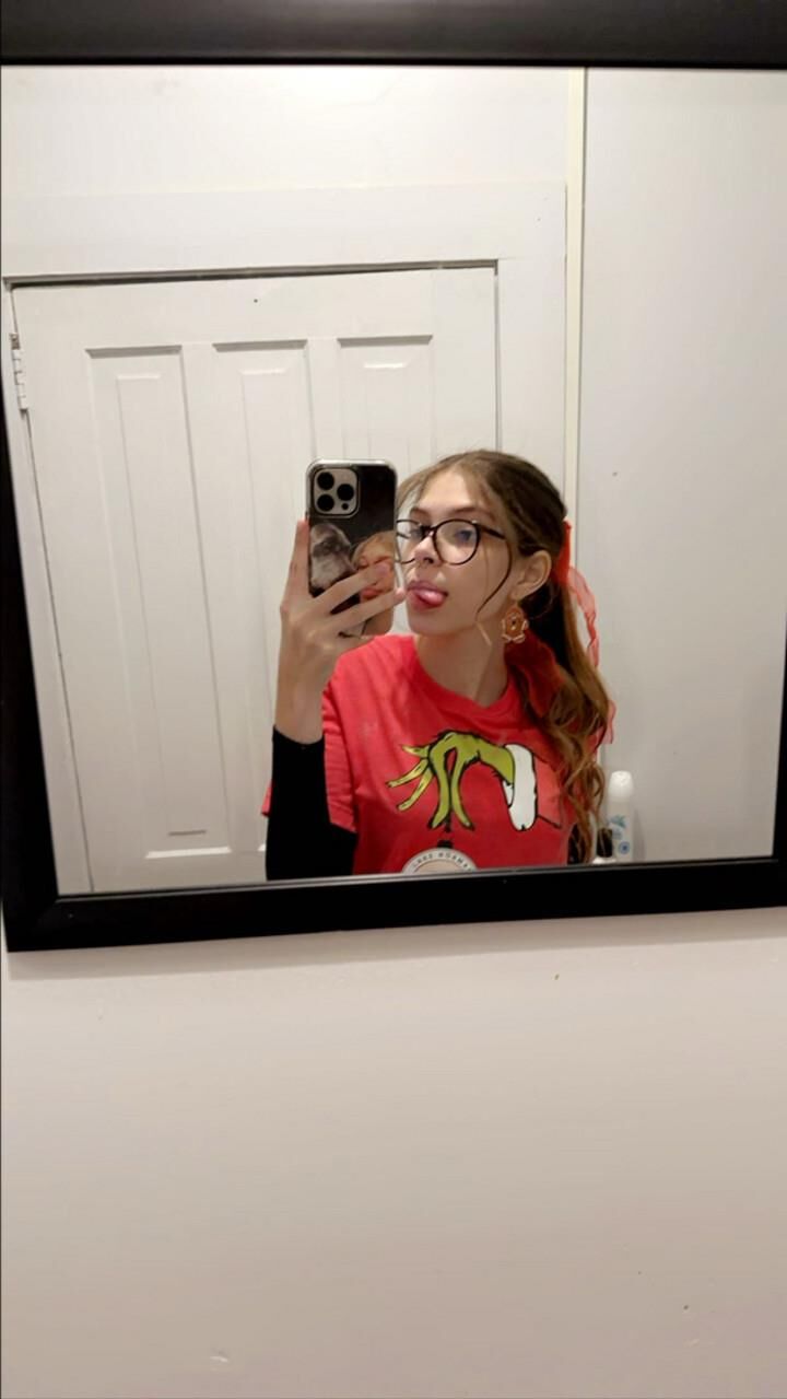 JAHRE ALT BIG WACK DICKNY SNAP SLUT AVA