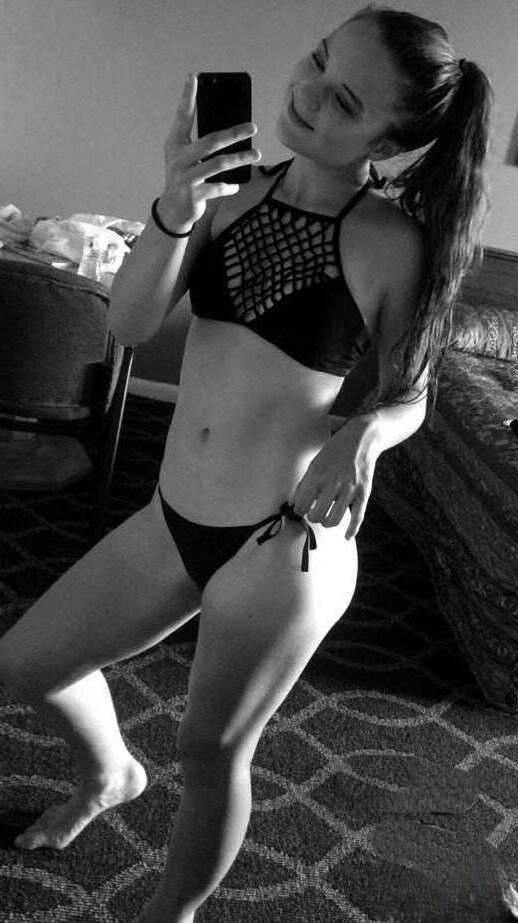 Amateur princess collections Sammi 