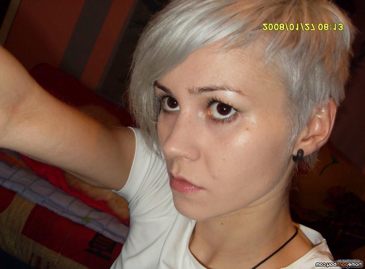 Ama Tiny Bleichpixie