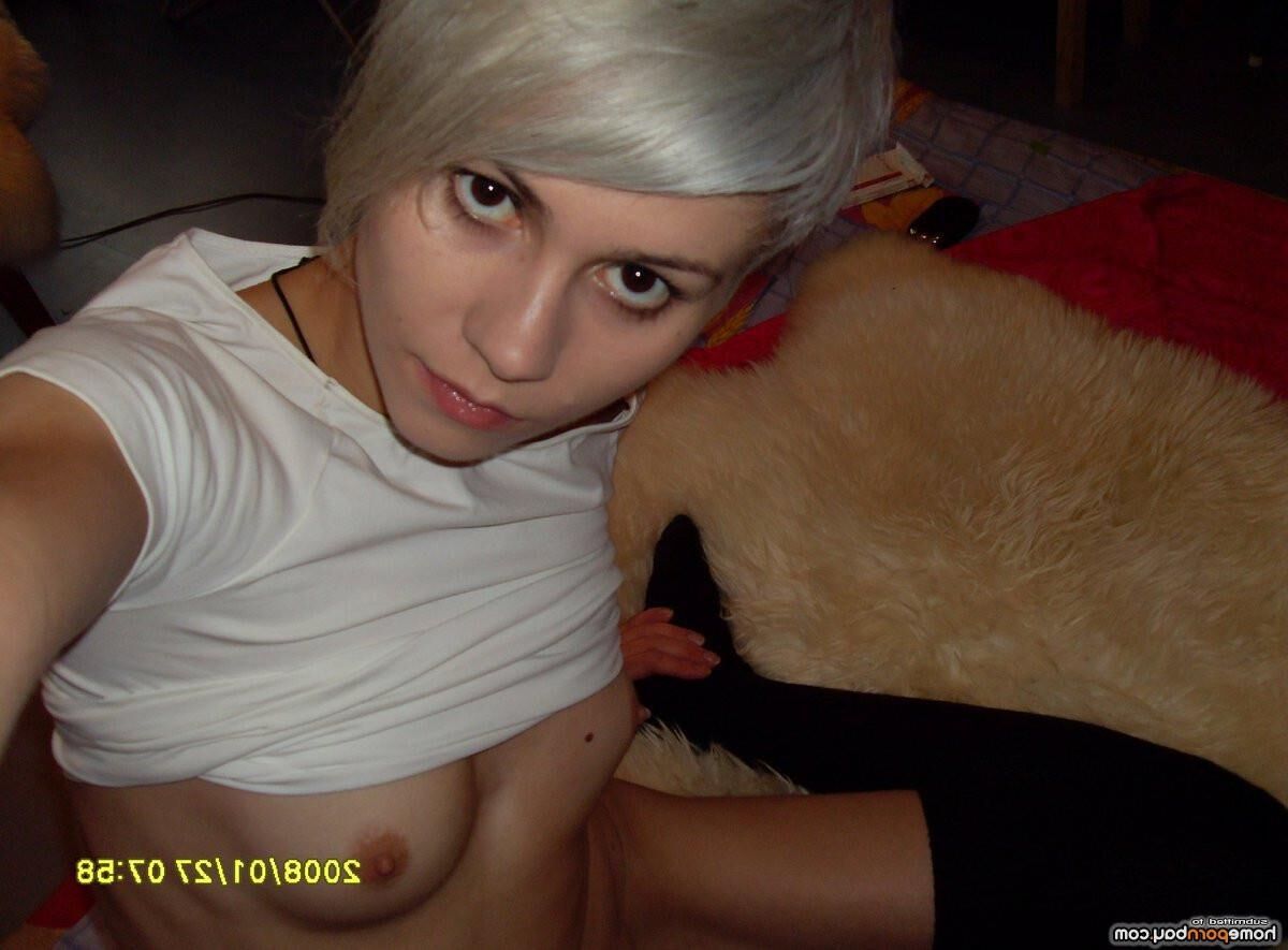 Ama Tiny Bleichpixie