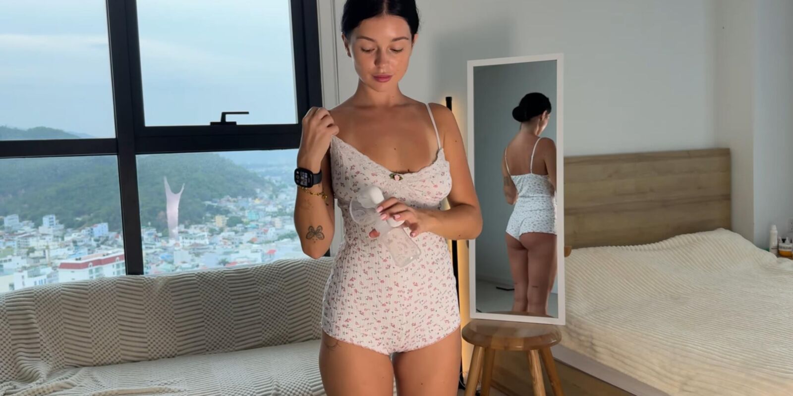 Brünette Melktitten