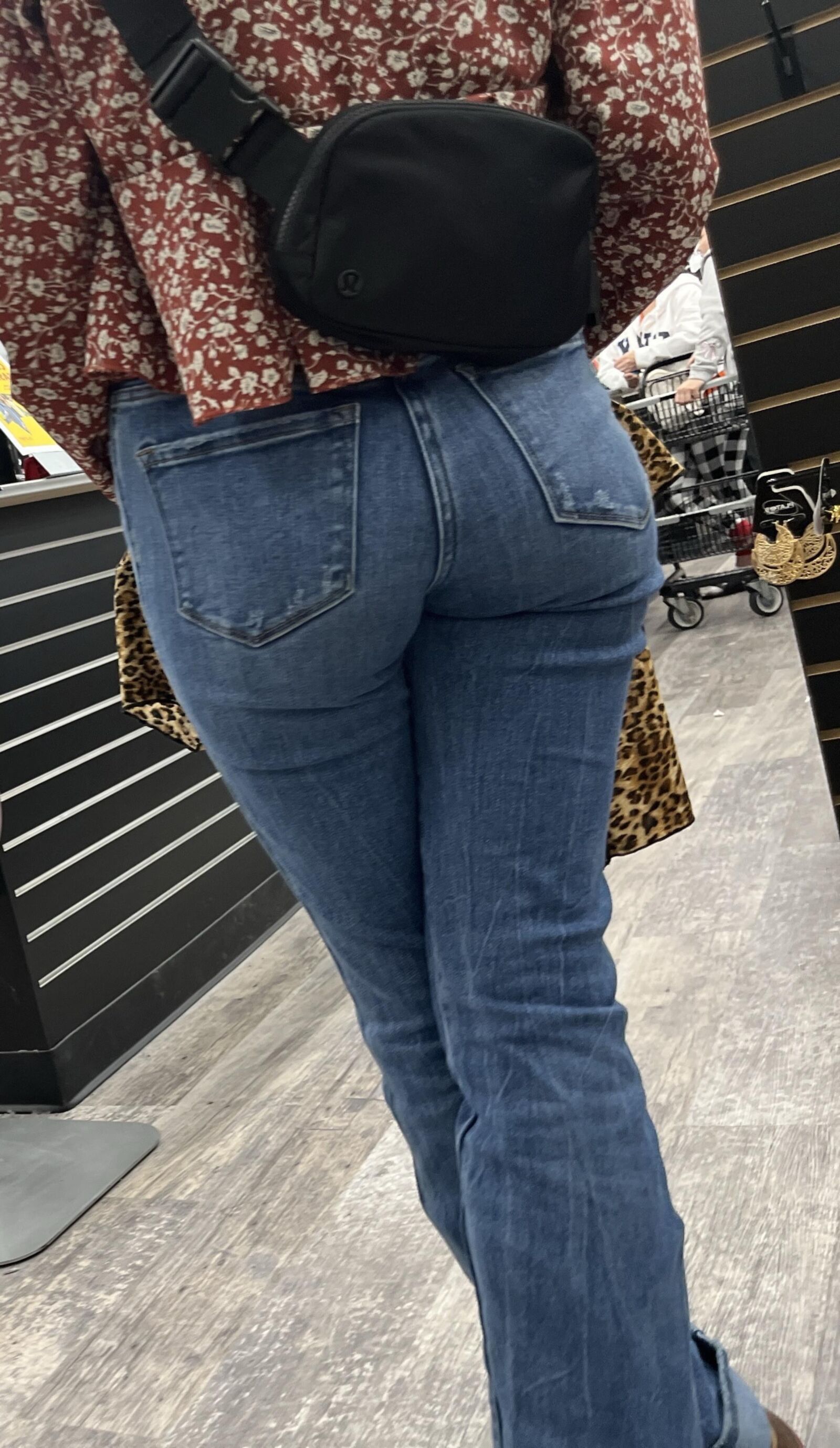 Nur eine Ladung ihrer Arschbacken sind so perfekt