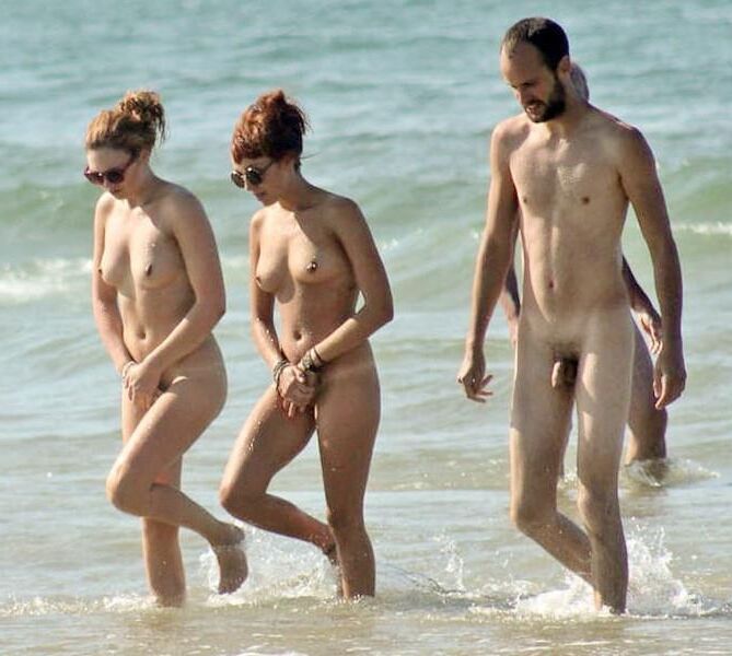 Nudist 
