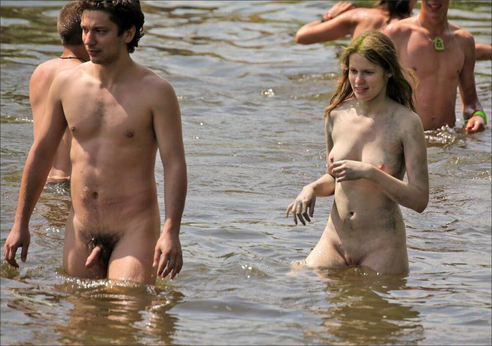Nudist 