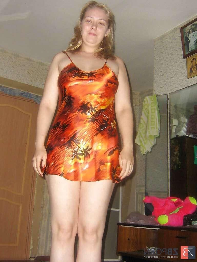 Teacher Anyuta from Velikiy Novogrod in Russa used to be naked