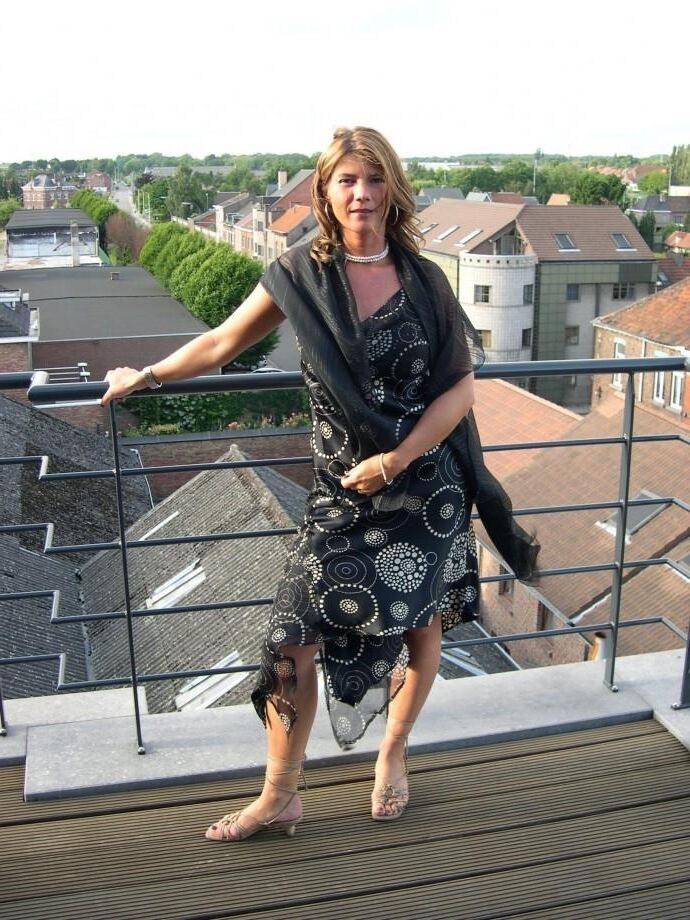 Sexy Laura de Bélgica